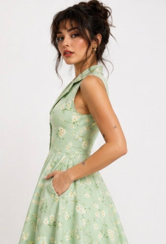 Hearts & Roses Katie Floral Swing Dress
