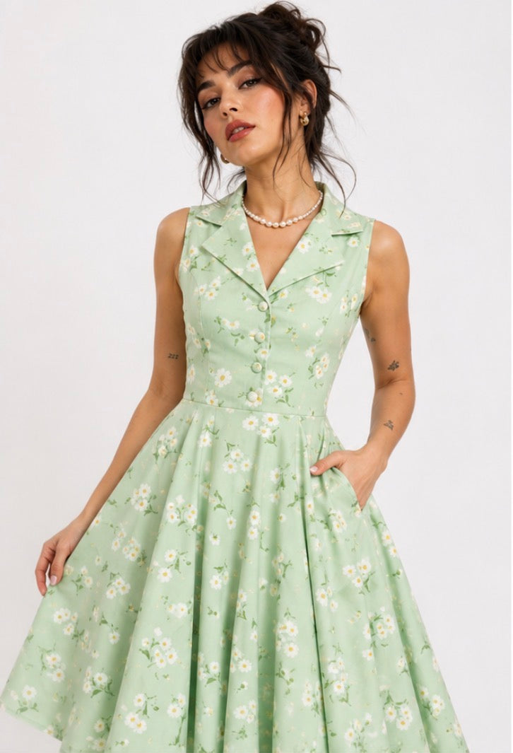 Hearts & Roses Katie Floral Swing Dress